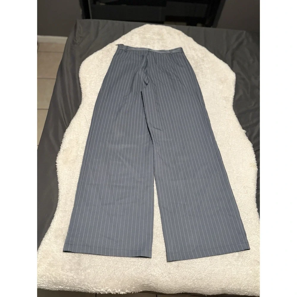New Forever 21 High Waist Pleated Women's Gray Dress Pants Size Large Wide Leg - Picture 2 of 8